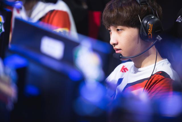 谢奥菲勒不 谢奥菲勒不