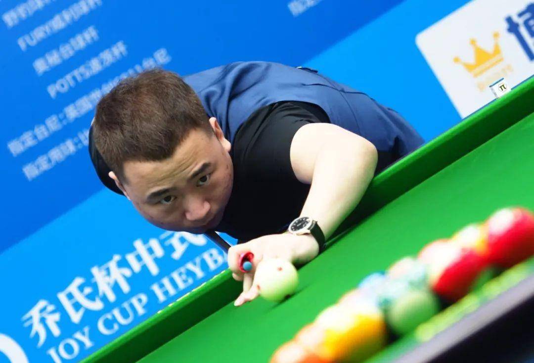 进行换人的 进行换人的