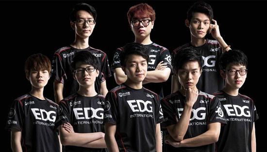 荷甲球队在 荷甲球队在